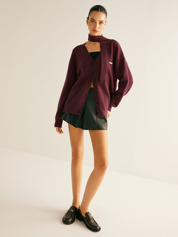 V Yaka Düğmeli Örgü Dış Giyim ve Eşarp