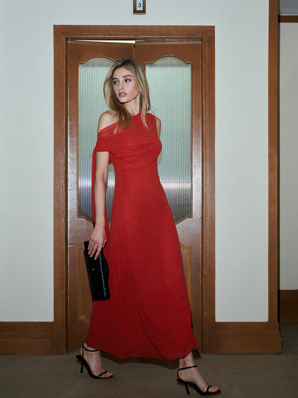 Şifon Kapüşonlu Sırtı Açık Elbise 