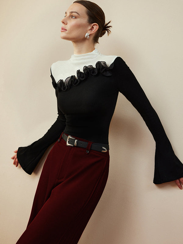 Romance Dik Yaka Volanlı Tişört 