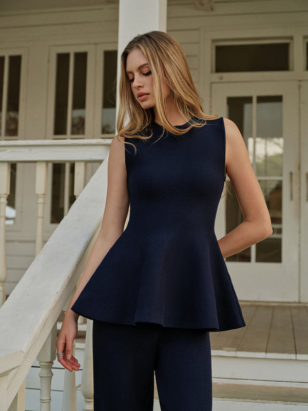 Kloş Etek Kolsuz Örgü Üst 