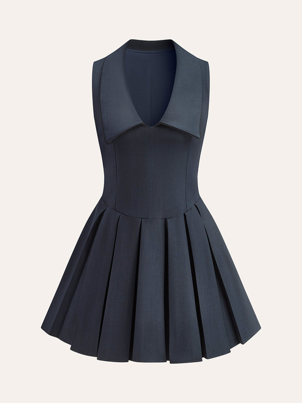 Wide Collar Detail Pleated Dress