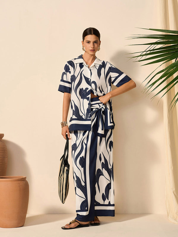 Çiçek Desenli Yarı Şeffaf Düğmeli Gömlek 