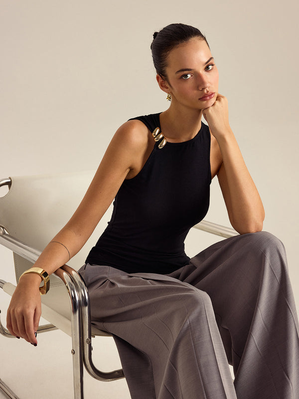 Metal Dekorlu Kolsuz Üst 