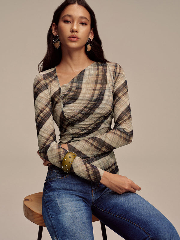 Yarı Şeffaf File Asimetrik Büzgülü Bluz 