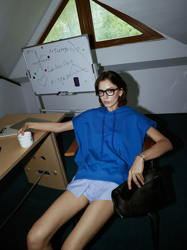 Kolsuz Kapüşonlu Sweatshirt