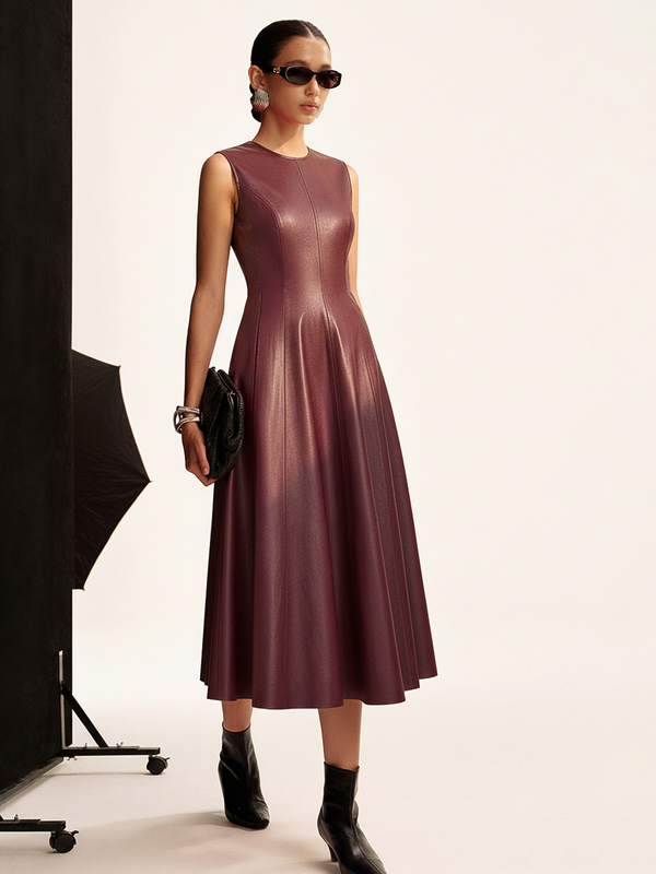 Suni Deri Pileli Elbise 